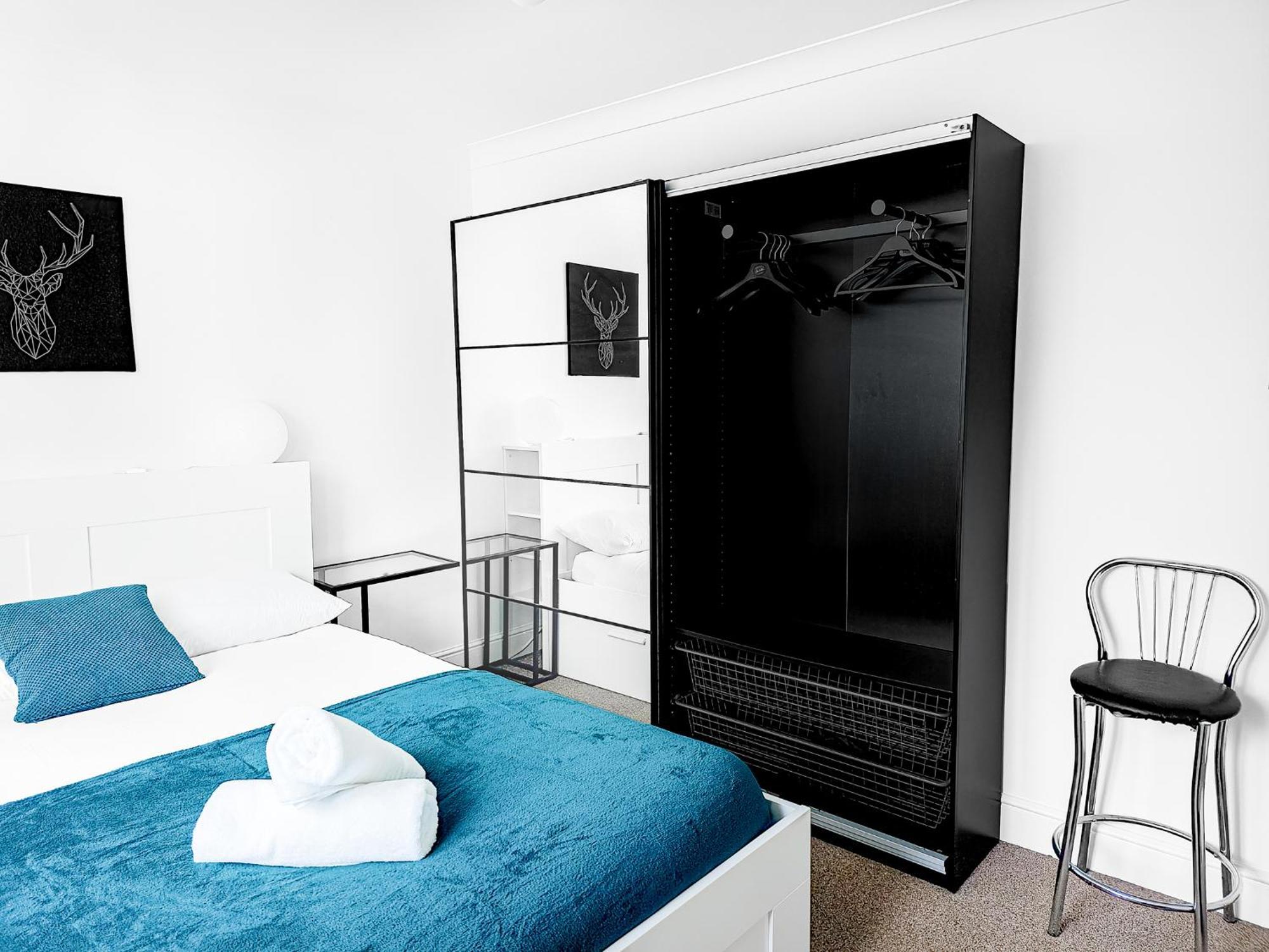 Charming London Home, Opp Arnos Grove Underground Station, Parking New Southgate Εξωτερικό φωτογραφία